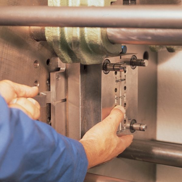 Quick Mold Change Solutions Mechanical Clamping System LHS